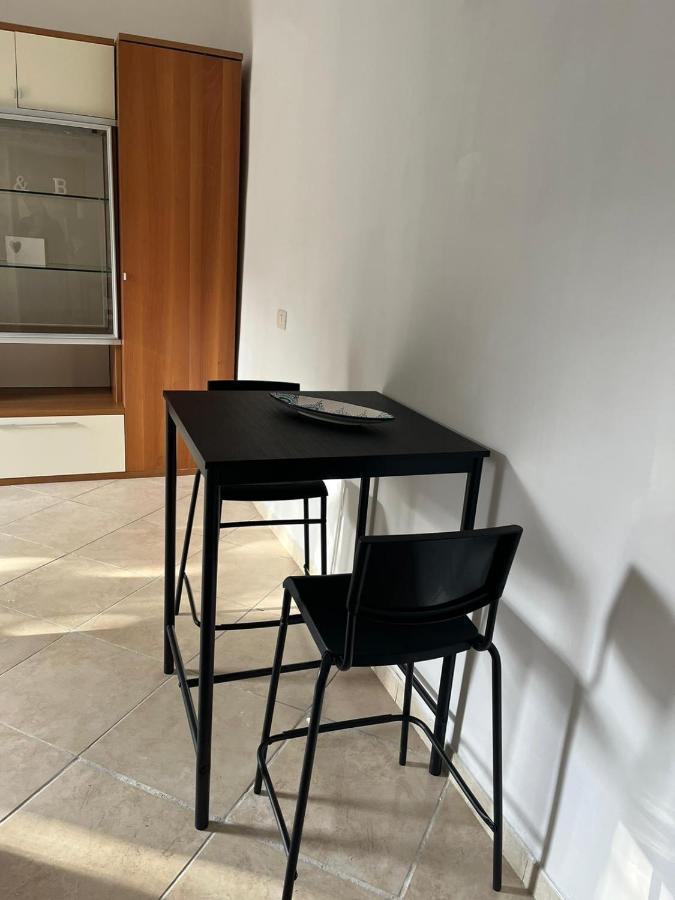 Casa Vacanza D&M Apartment Наполи Екстериор снимка